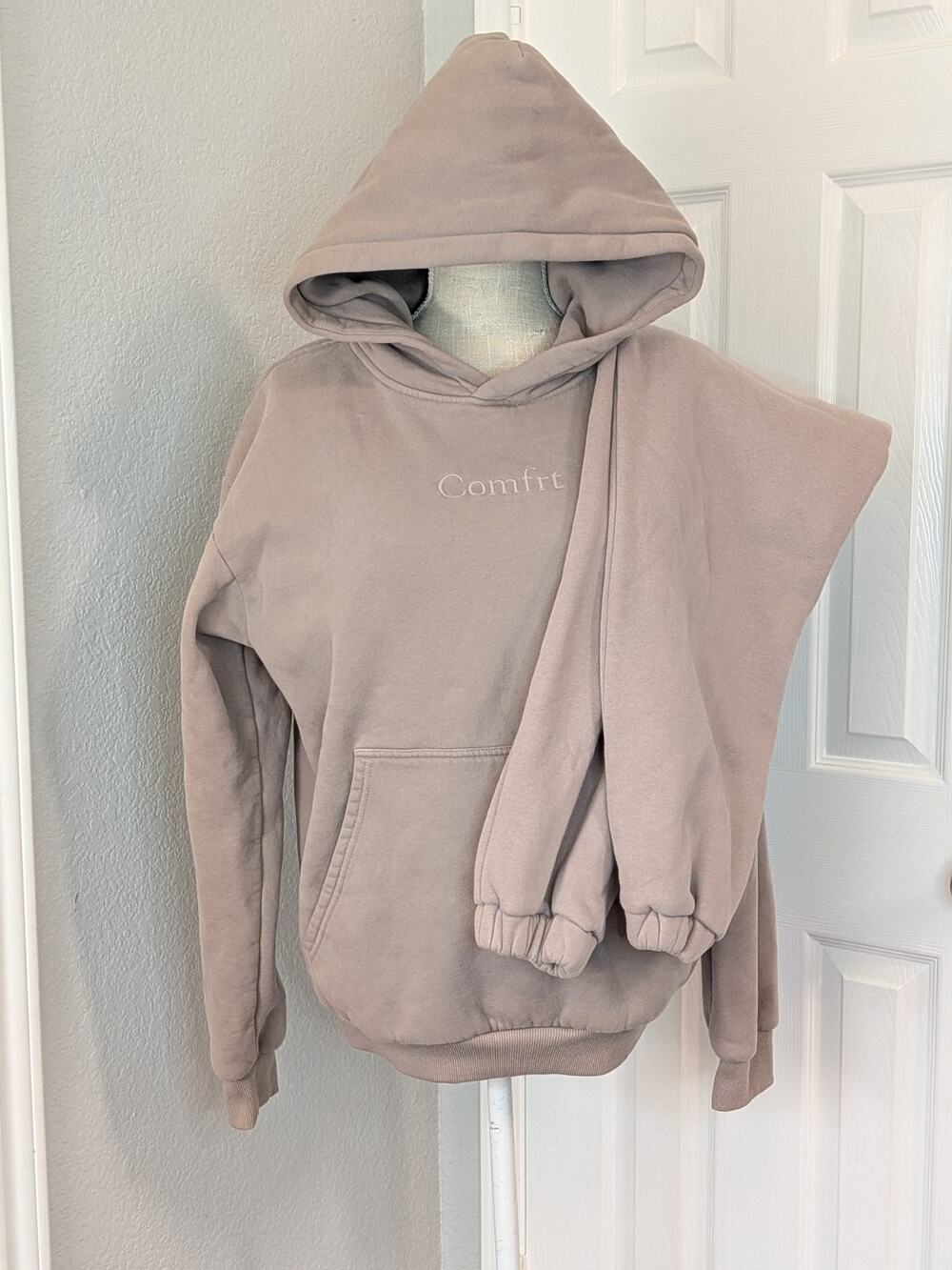 Comfrt Signature Hoodie & Joggers Sweatpants Set Taupe Adult Size XS Oversized